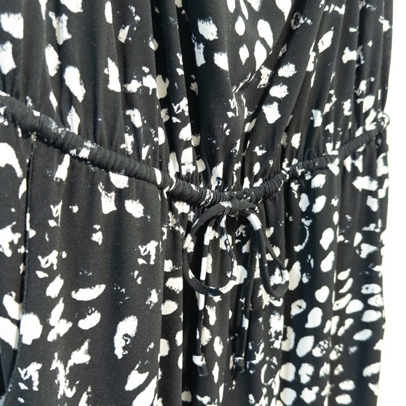 Peyton Jensen Strapless Jumpsuit Womens M Black White Abstract Print Chic NWT - Picture 7 of 12